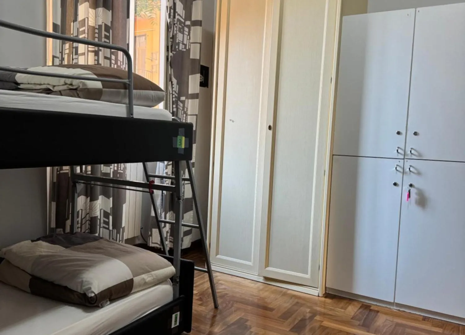 Hostal Albergue Destination In Roma
