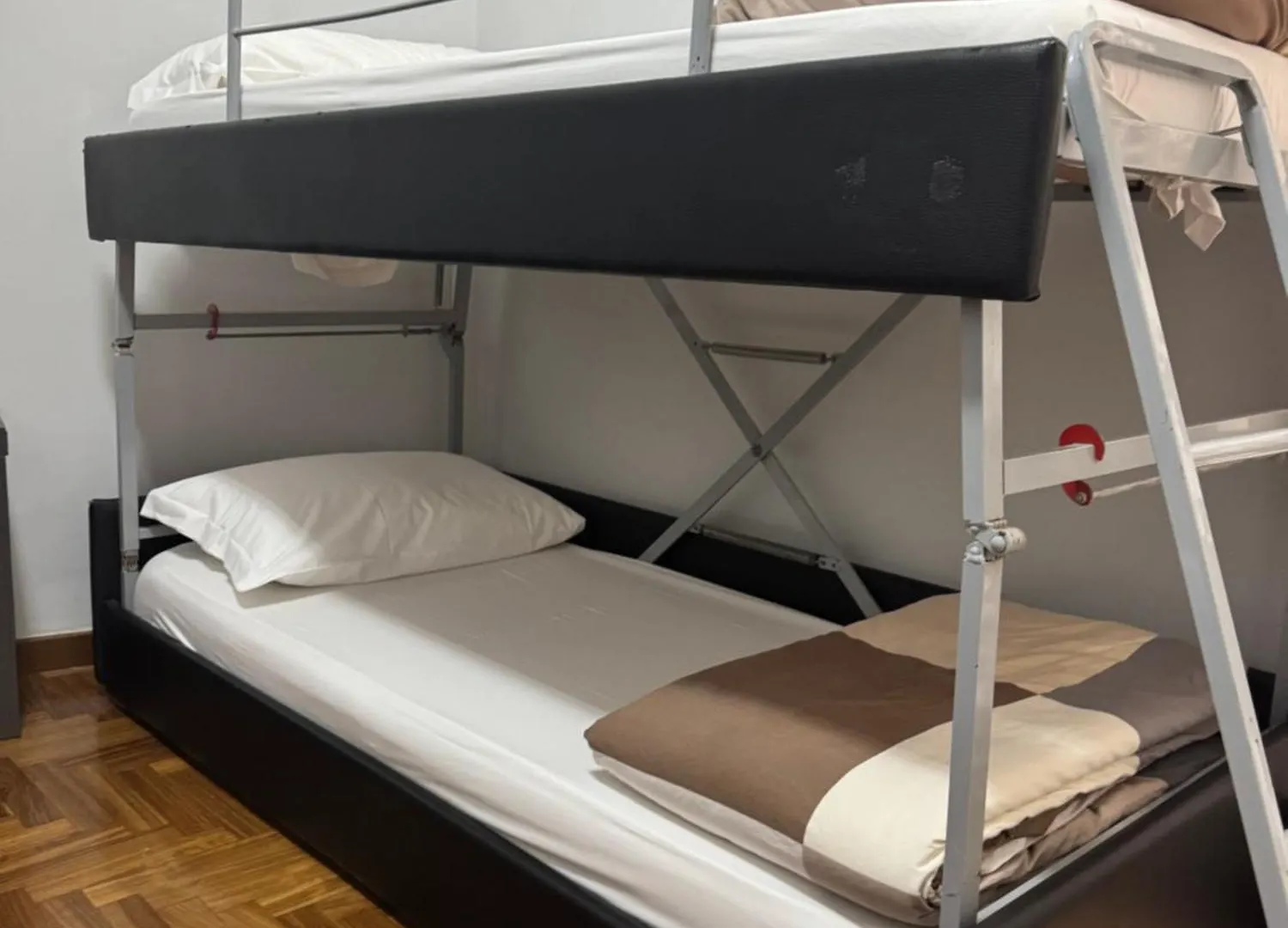 Albergue Destination In Roma Hostal