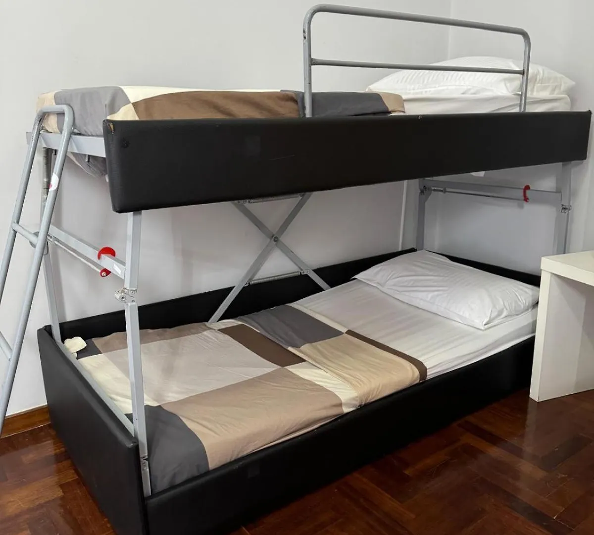 Destination In Rome Hostel